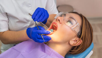 How Is a Wisdom Tooth Extracted?