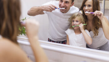 6 Ways to Motivate Your Kids to Brush (That Actually Work)