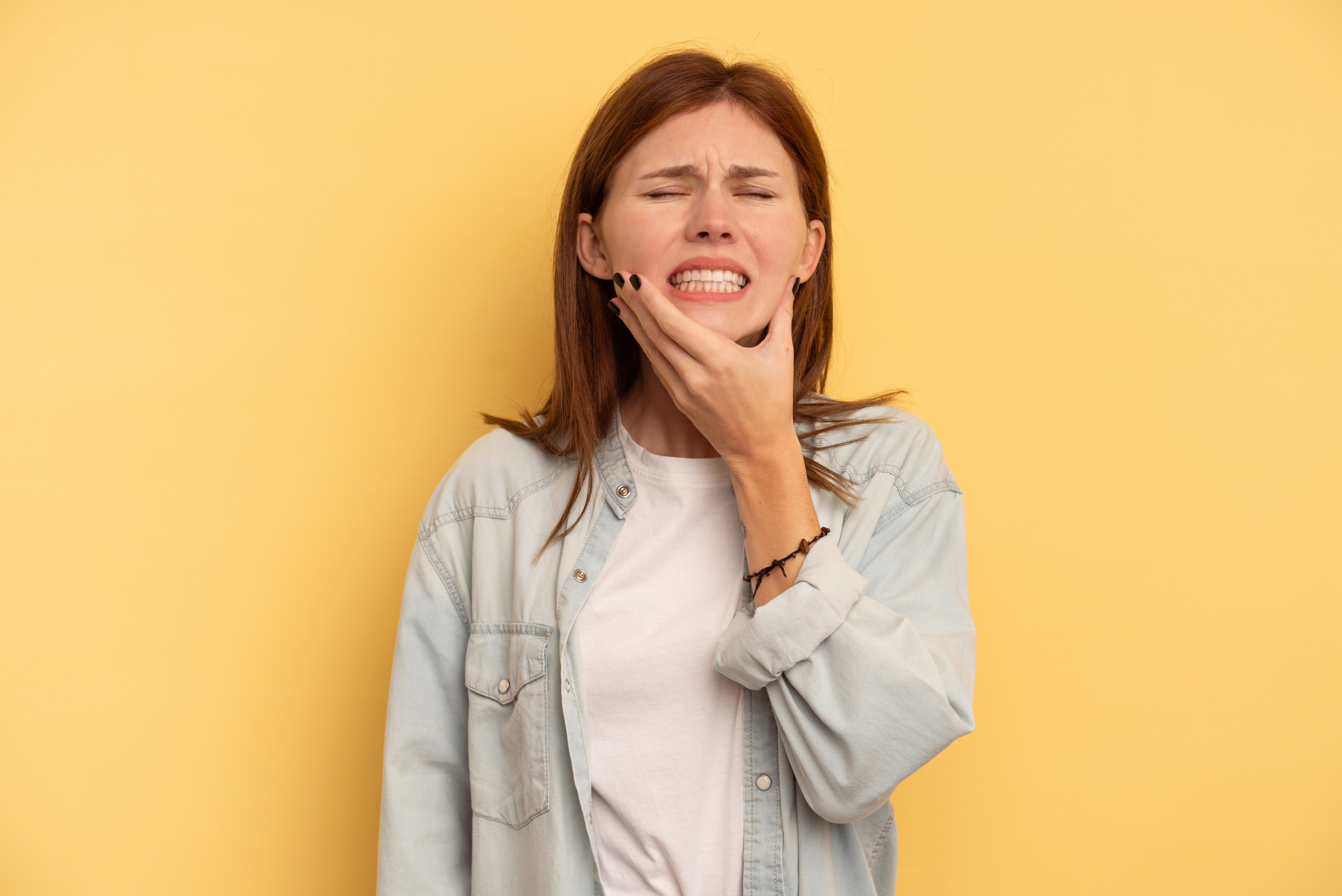 8 Reasons Your Gums Might Bleed and What to Do