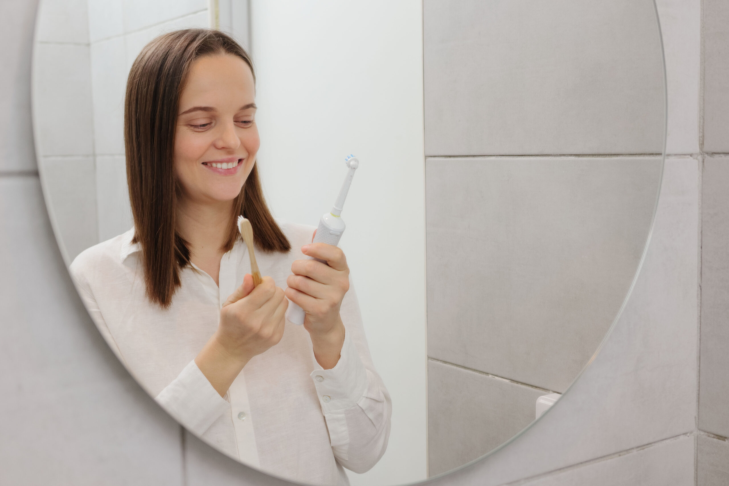Toothbrush: Differences Between Electric and Manual