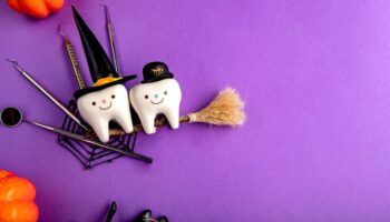 🎃 Halloween Survival Guide: How to Keep Your Smile Healthy This Spooky Season